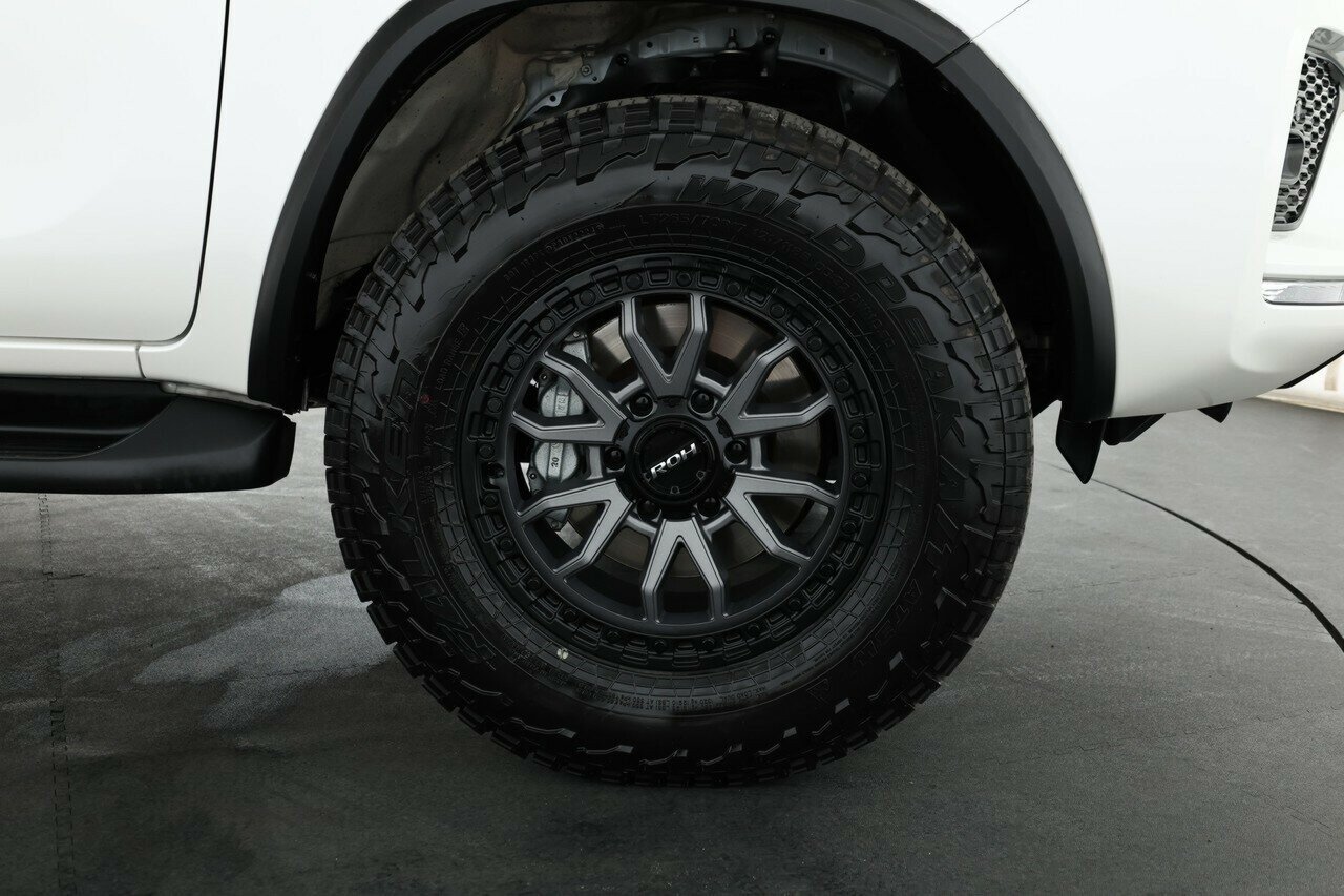 Toyota Fortuner image 4