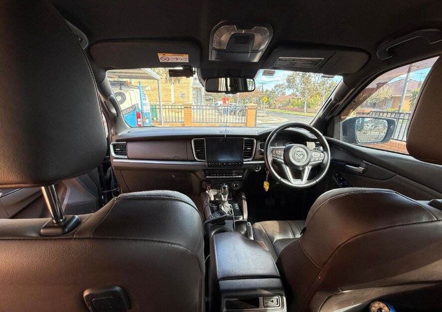 Mazda Bt-50 image 4