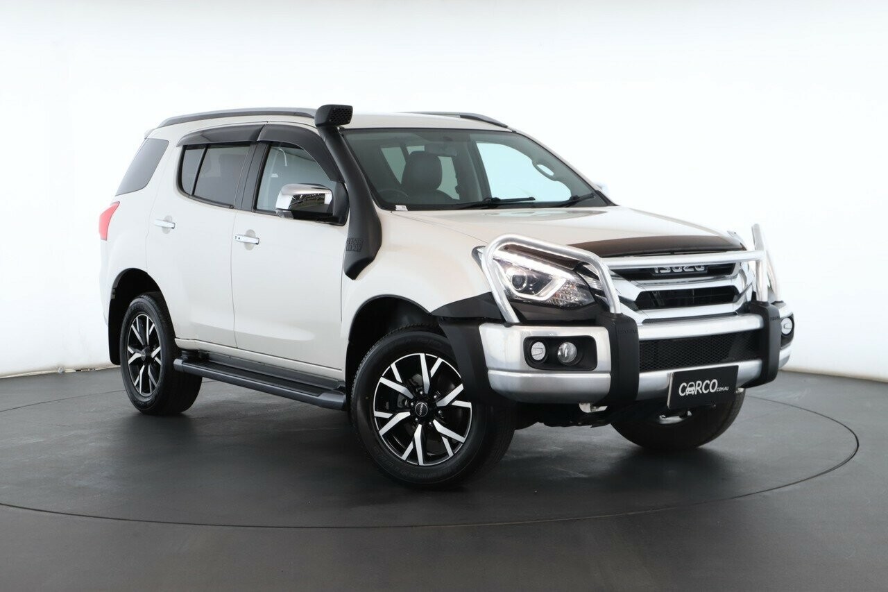 Isuzu Mu-x image 1