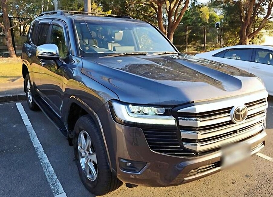 Toyota Landcruiser image 3