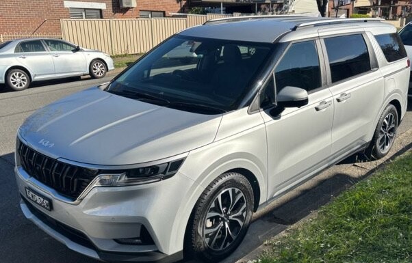 Kia Carnival image 3