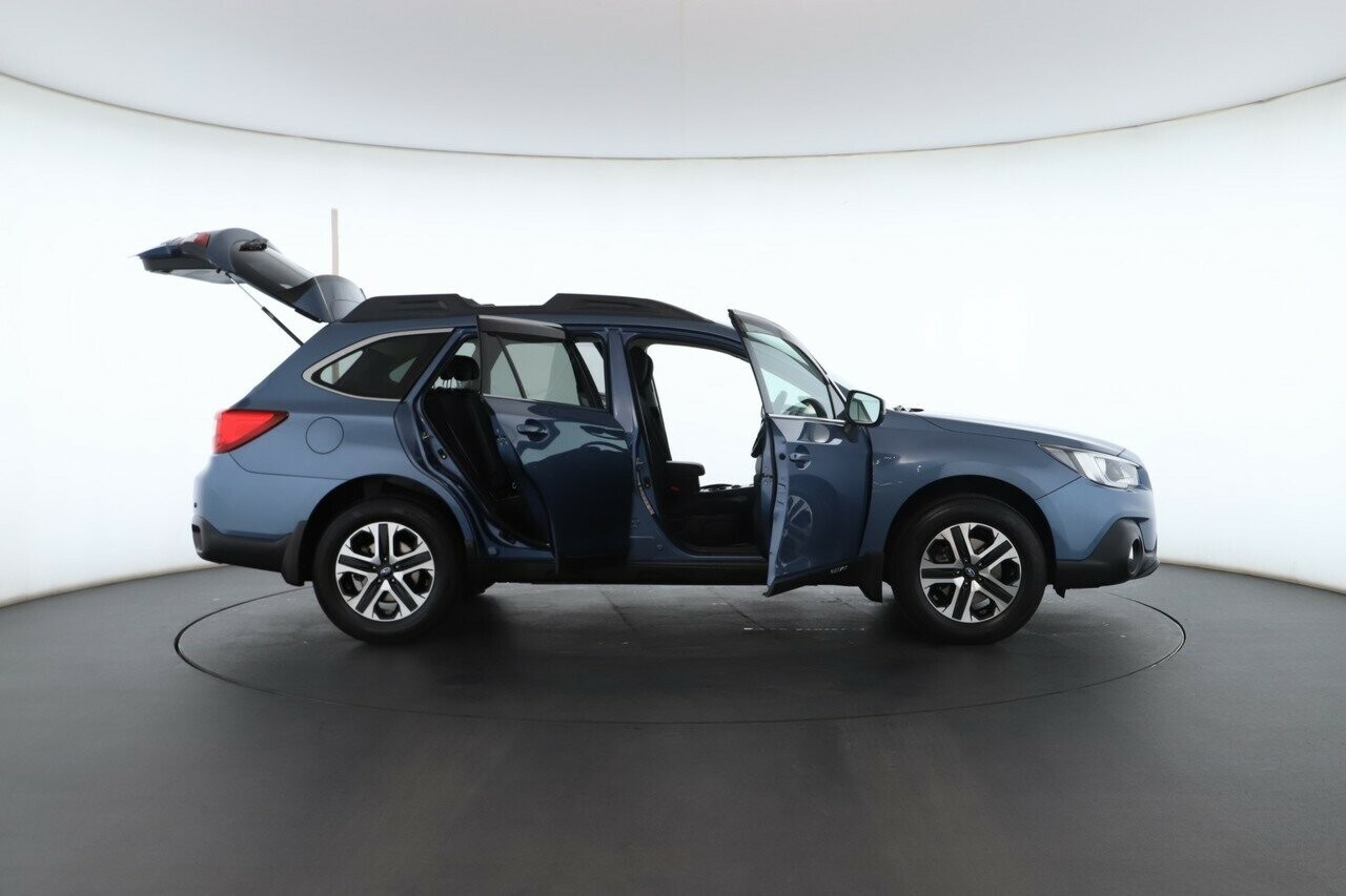 Subaru Outback image 2