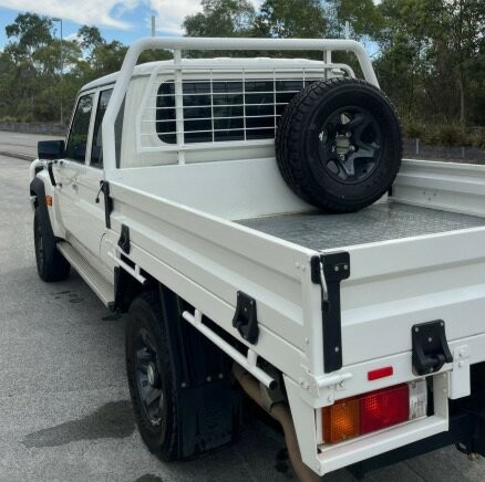 Toyota Landcruiser image 3