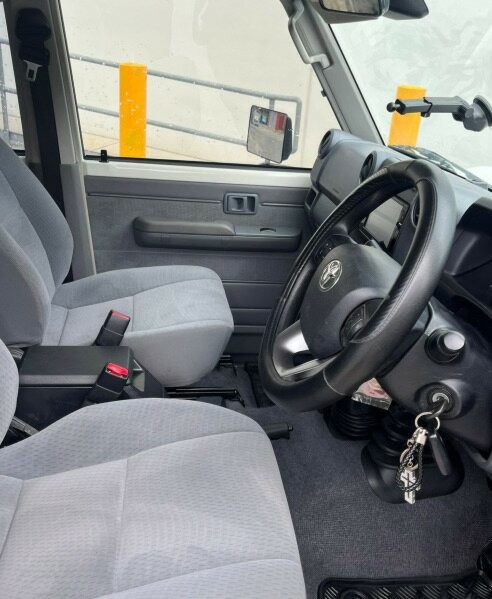 Toyota Landcruiser image 4