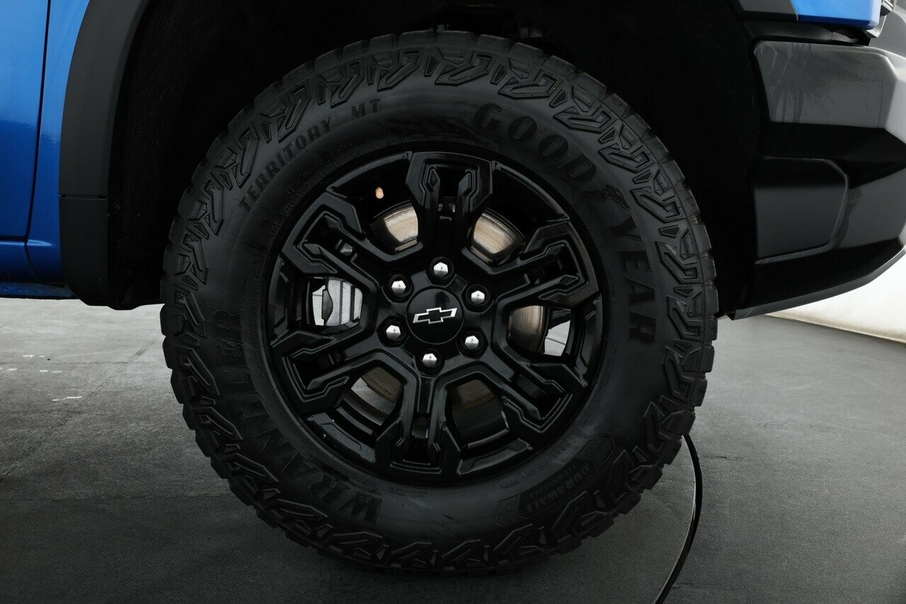 Chevrolet Silverado image 4