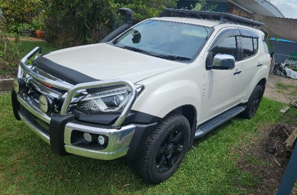 Isuzu Mu-x image 3