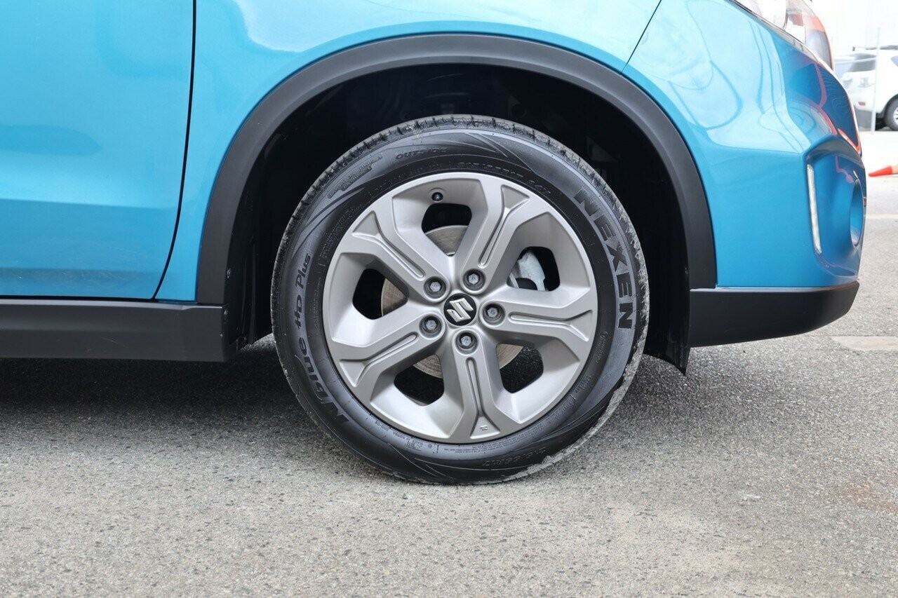 Suzuki Vitara image 3