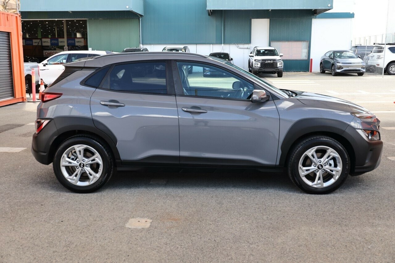 Hyundai Kona image 2