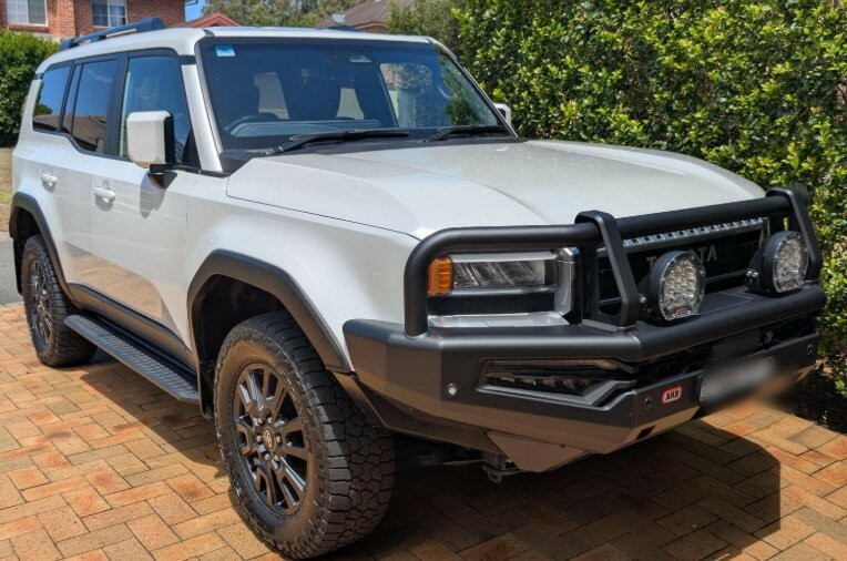 Toyota Landcruiser Prado image 1