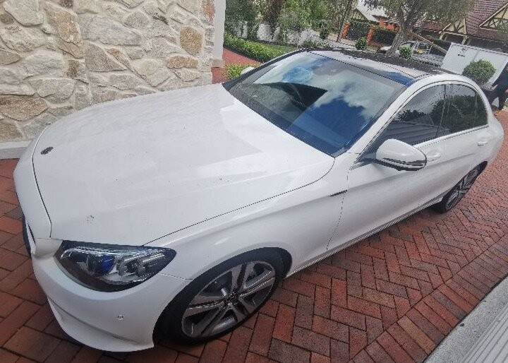 Mercedes Benz C-class image 3