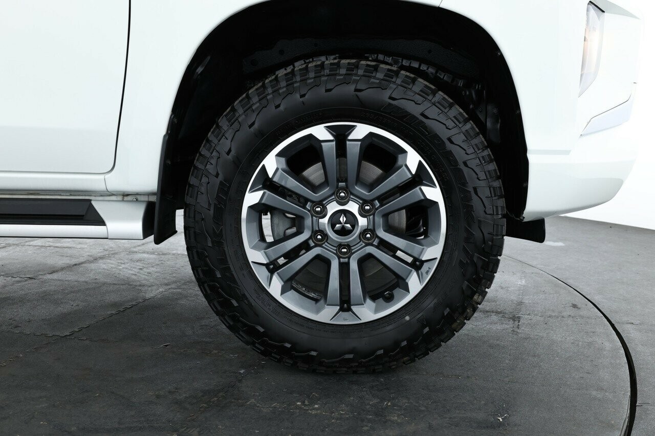 Mitsubishi Triton image 4