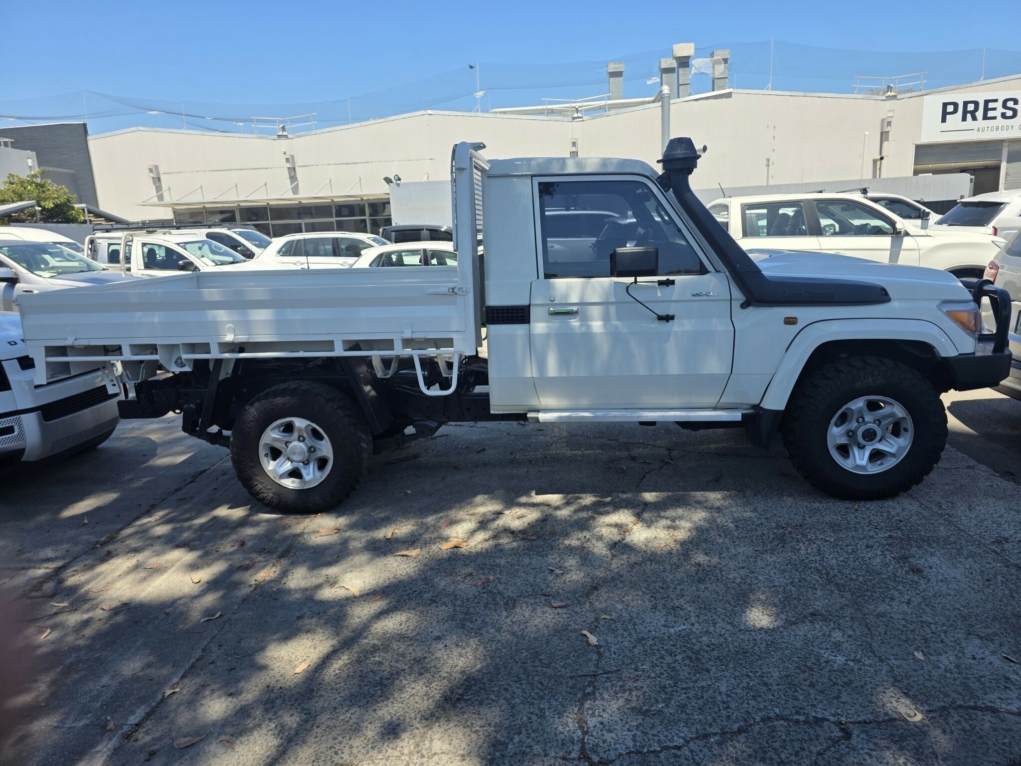 Toyota Landcruiser image 2