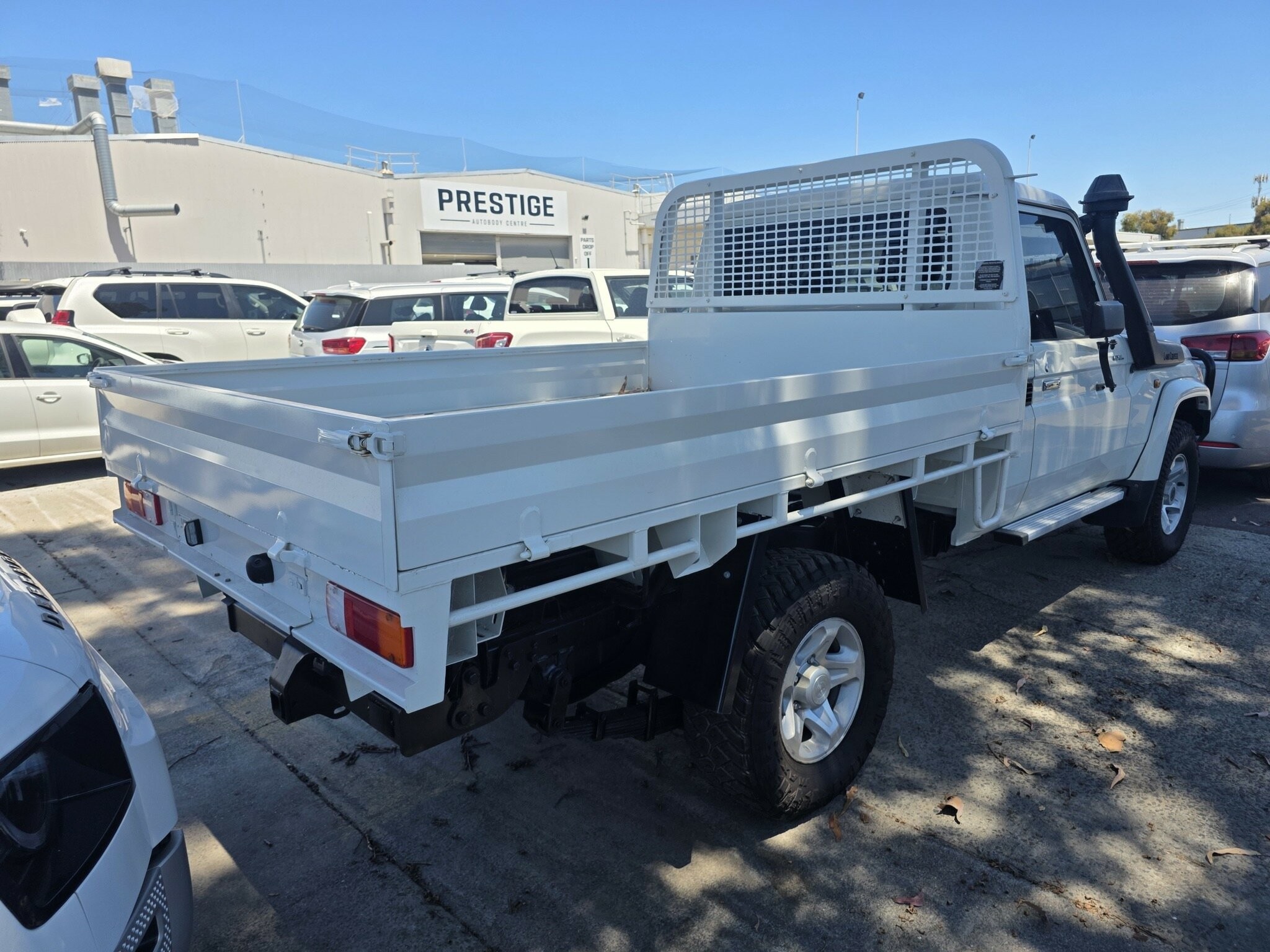 Toyota Landcruiser image 3