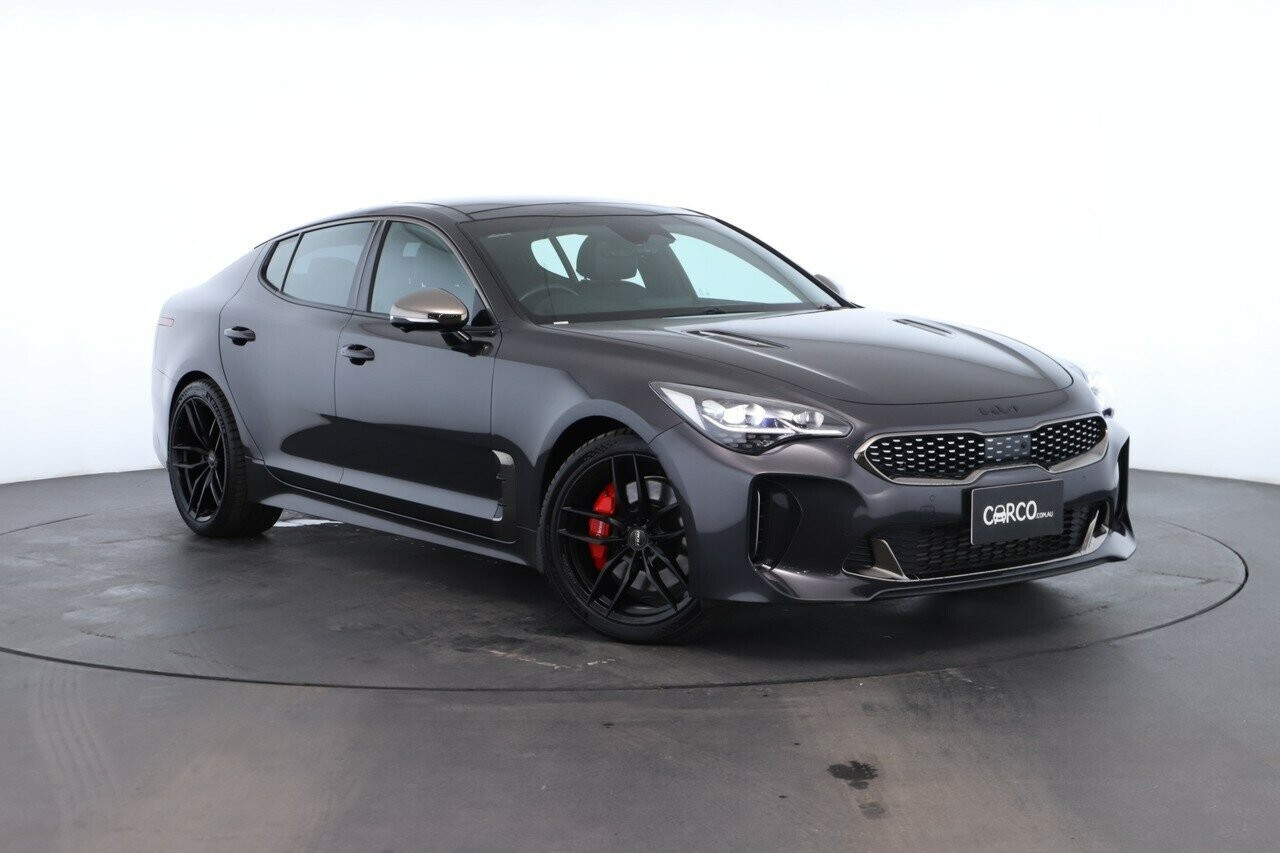Kia Stinger image 1