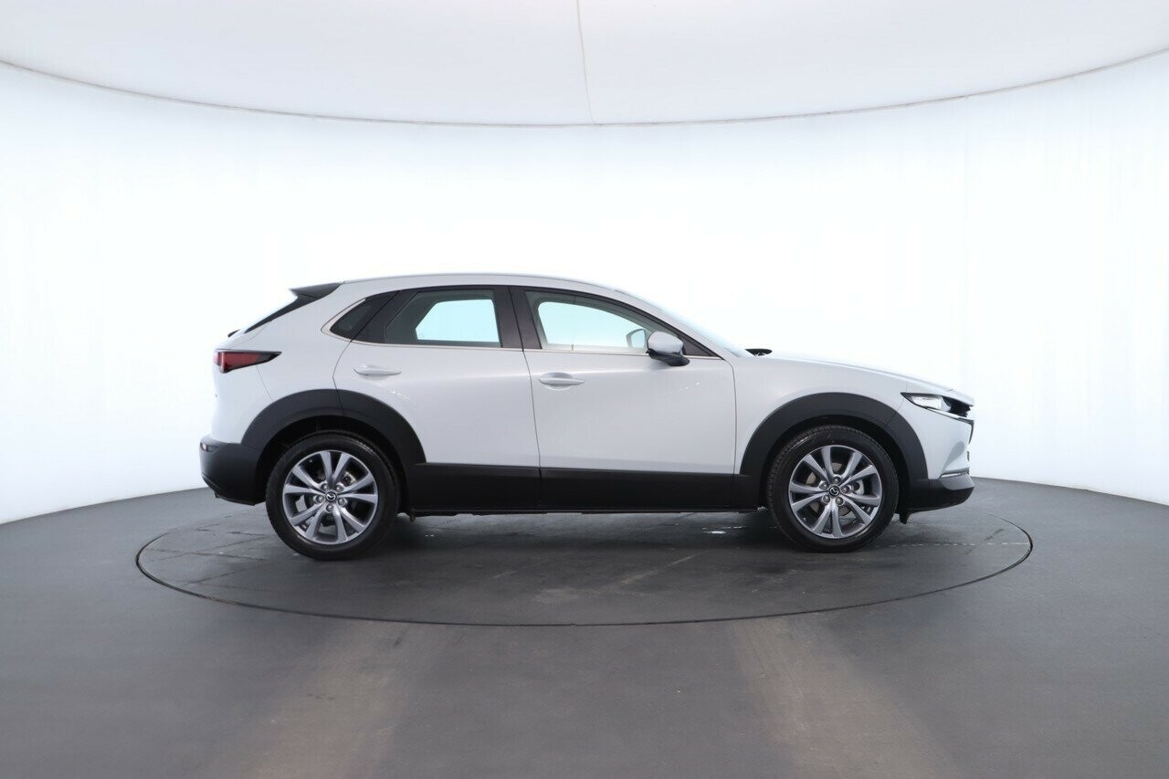 Mazda Cx-30 image 3