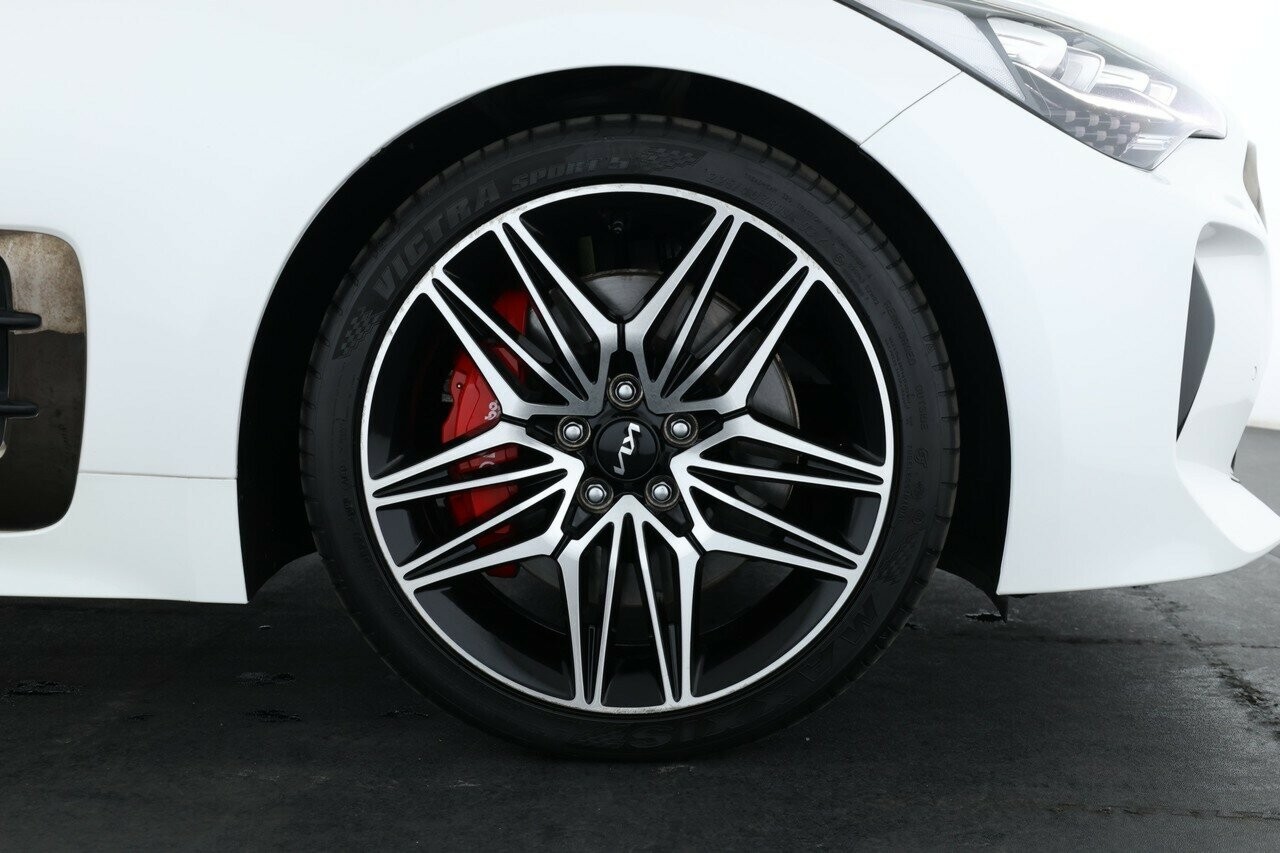 Kia Stinger image 4