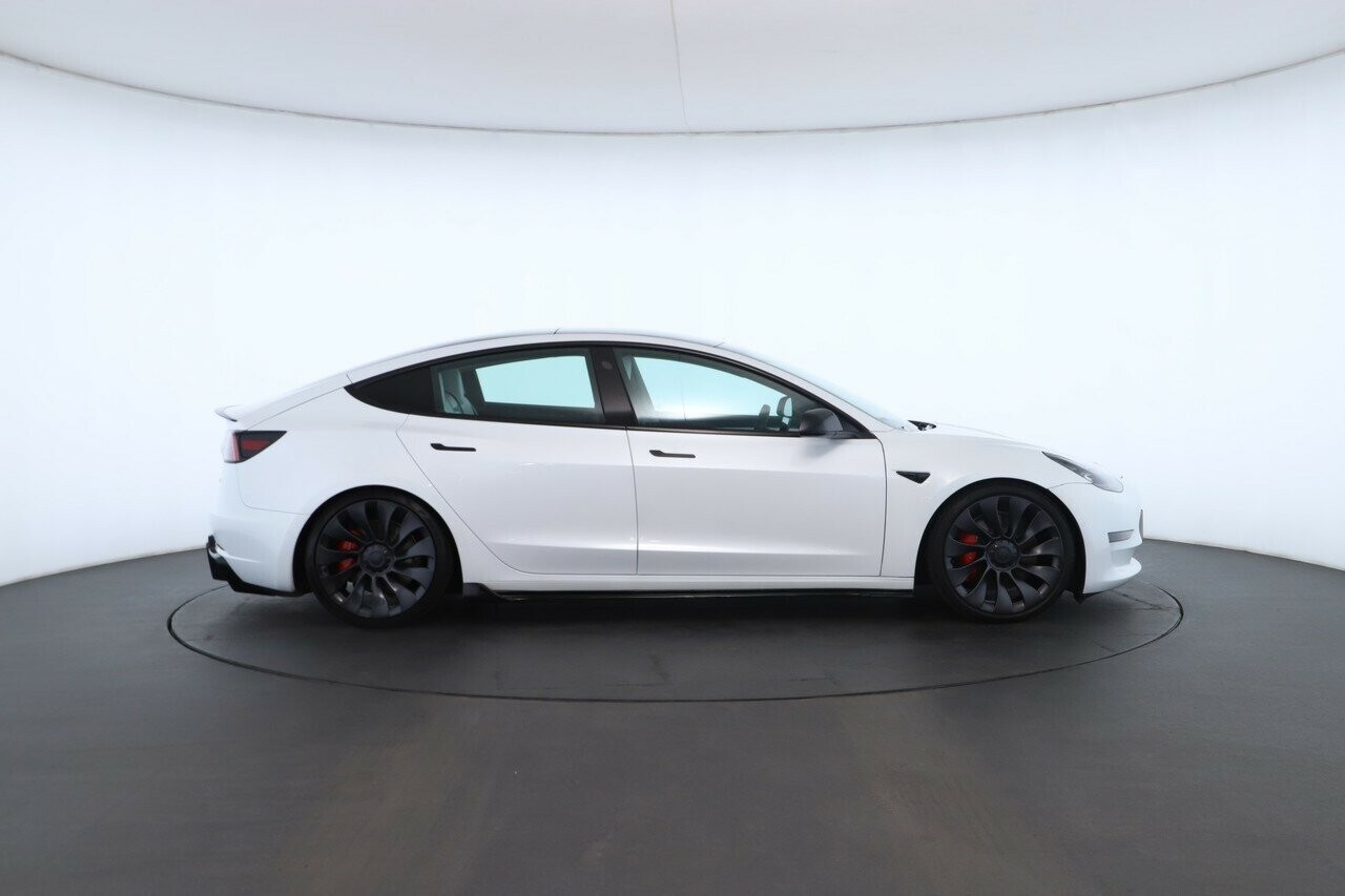 Tesla Model 3 image 3