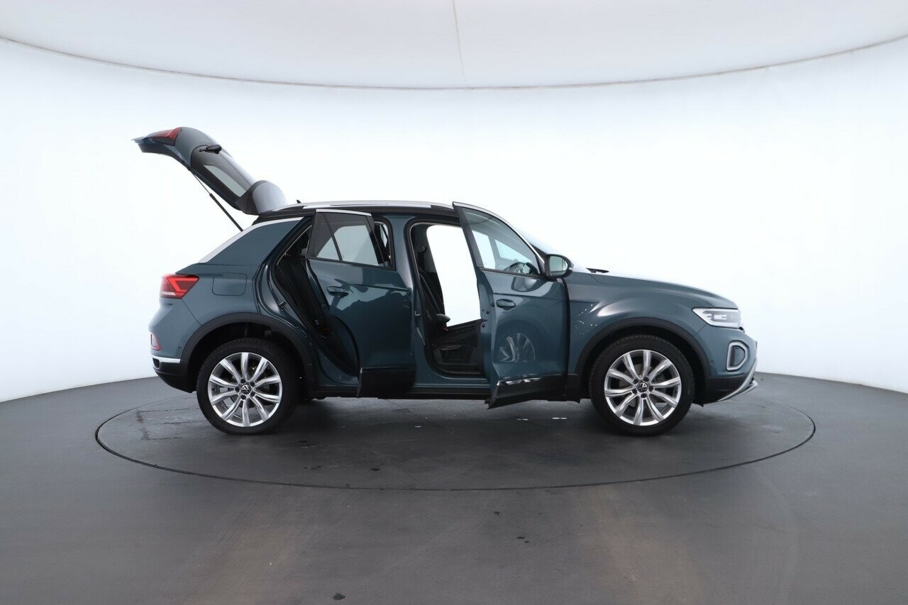 Volkswagen T-roc image 2