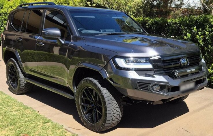 Toyota Landcruiser image 1