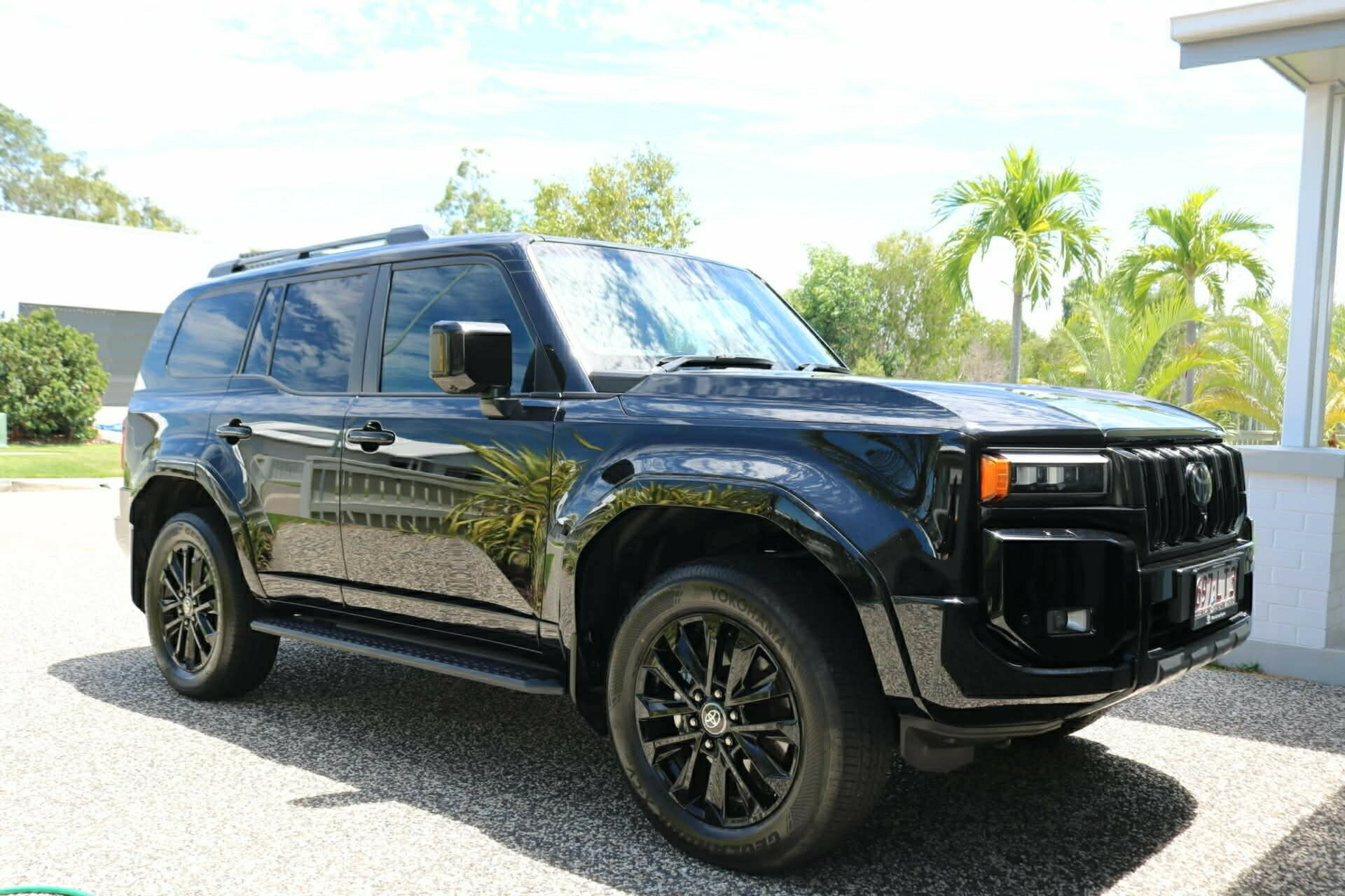 Toyota Landcruiser Prado image 1