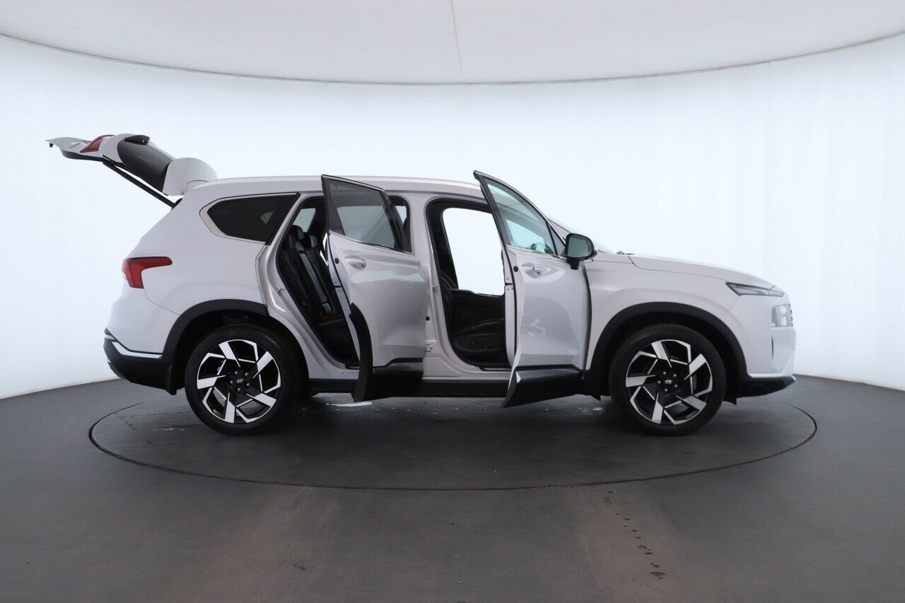 Hyundai Santa Fe image 2