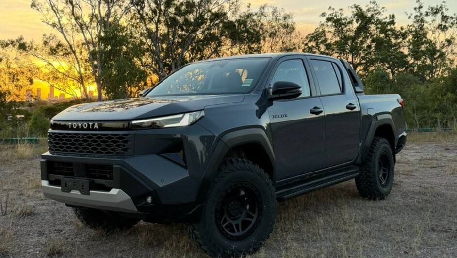 Toyota Hilux image 1
