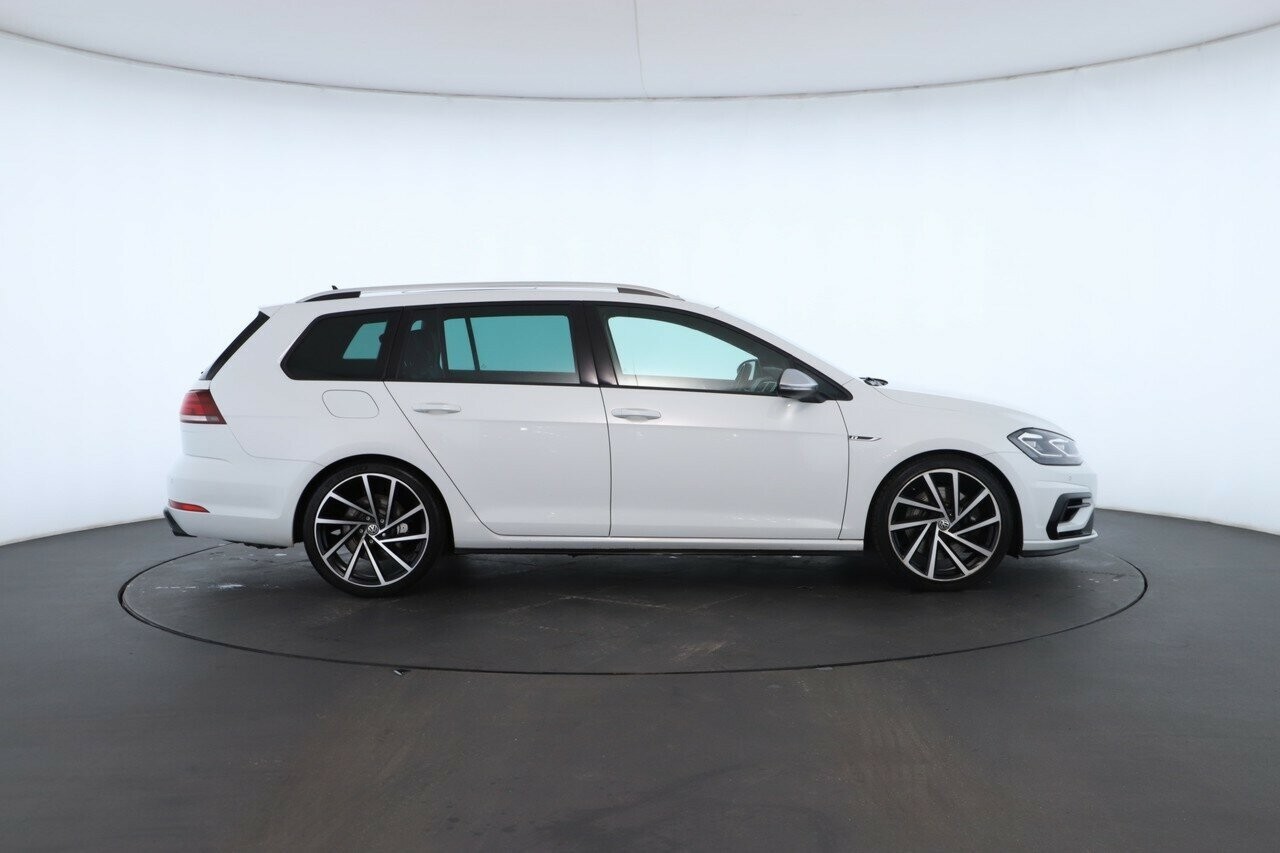 Volkswagen Golf image 3