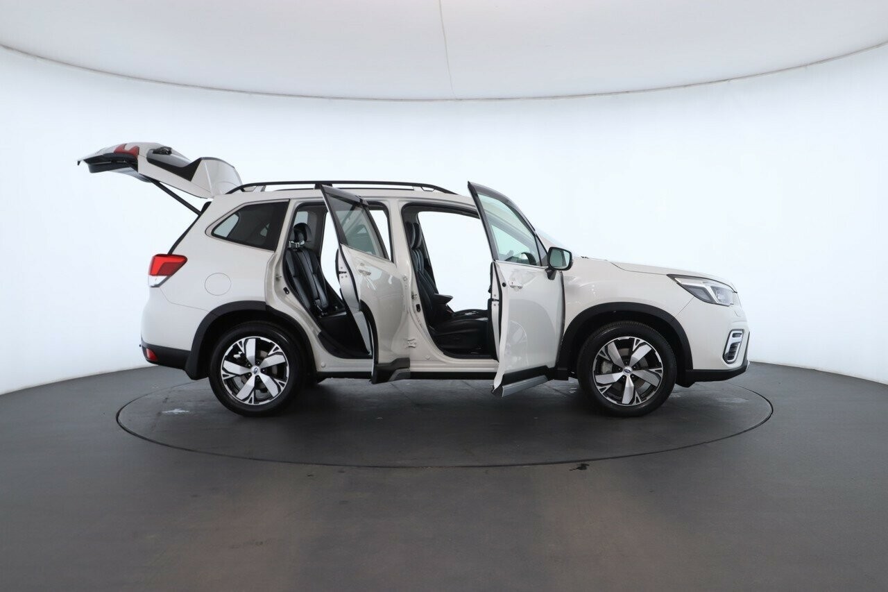 Subaru Forester image 2