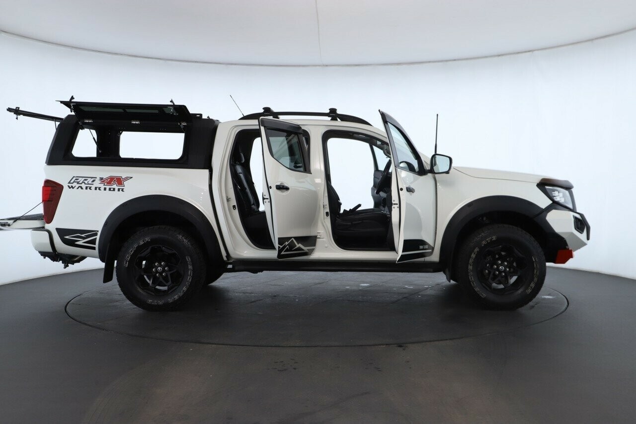 Nissan Navara image 2