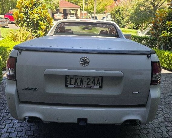 Holden Ute image 3