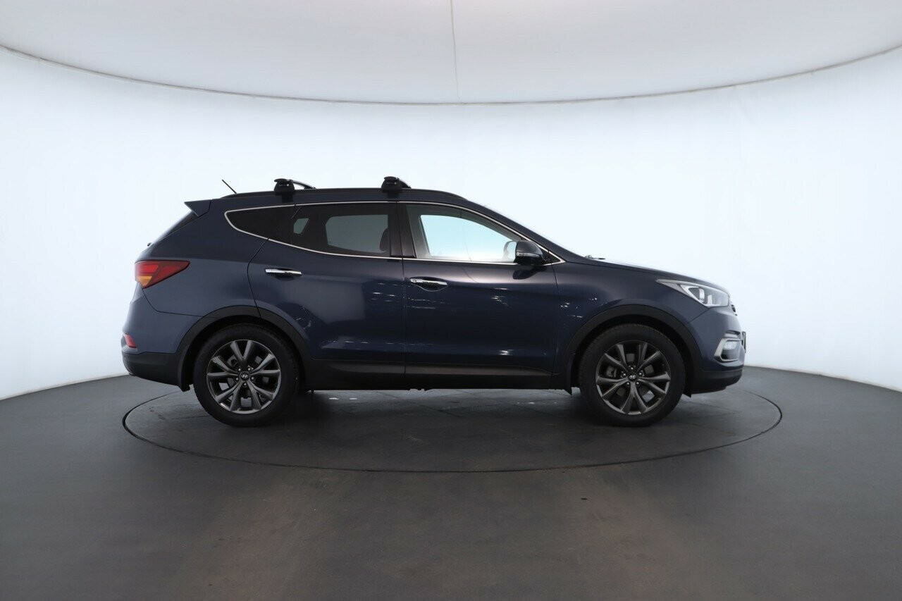 Hyundai Santa Fe image 3