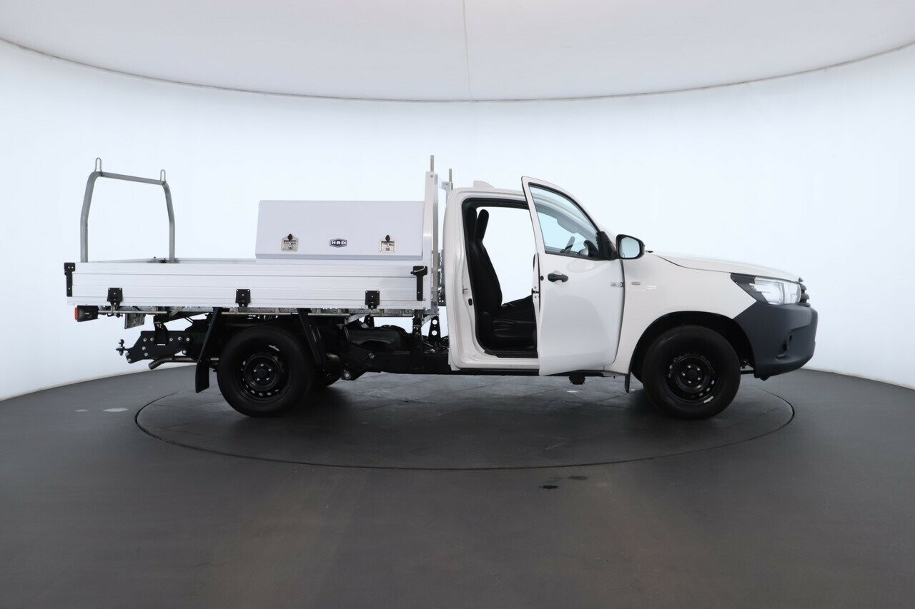 Toyota Hilux image 3