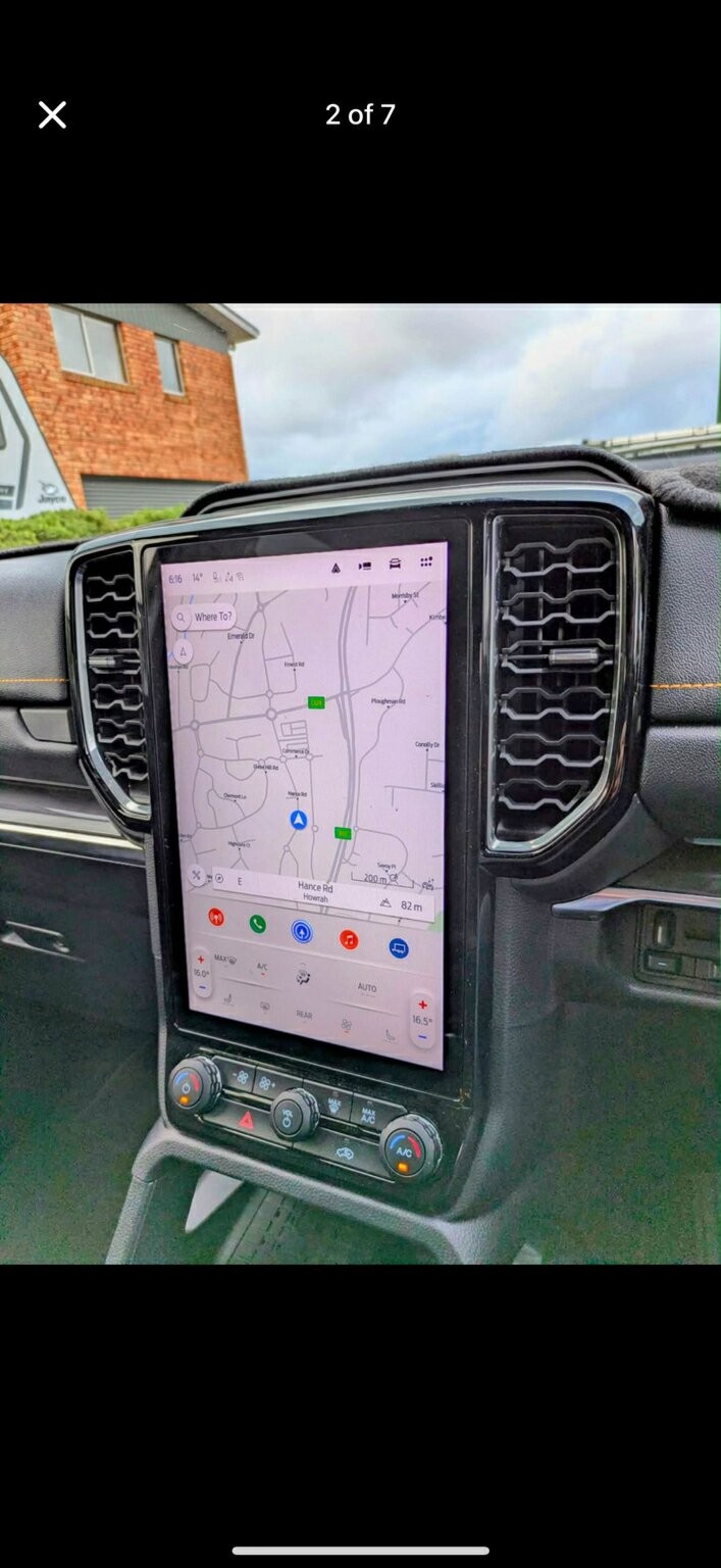 Ford Everest image 2