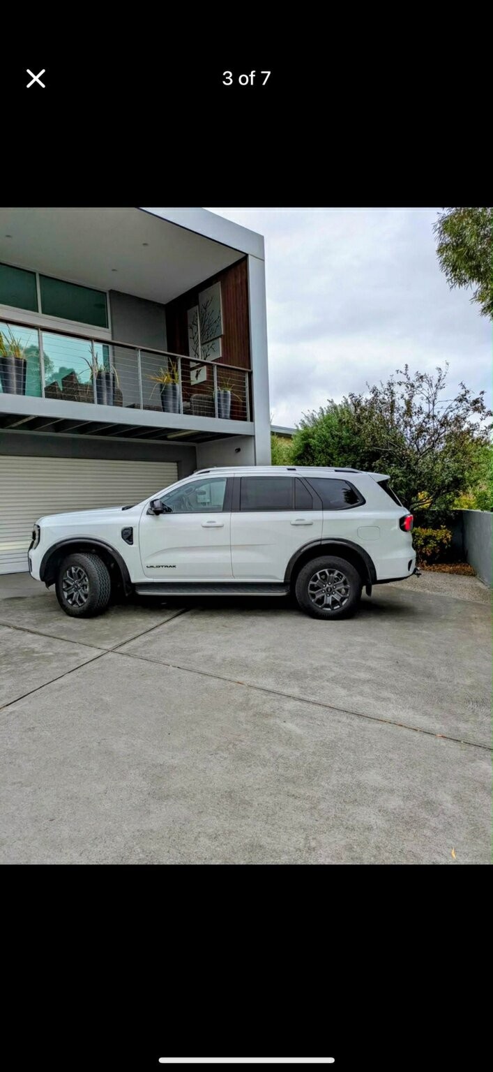 Ford Everest image 3