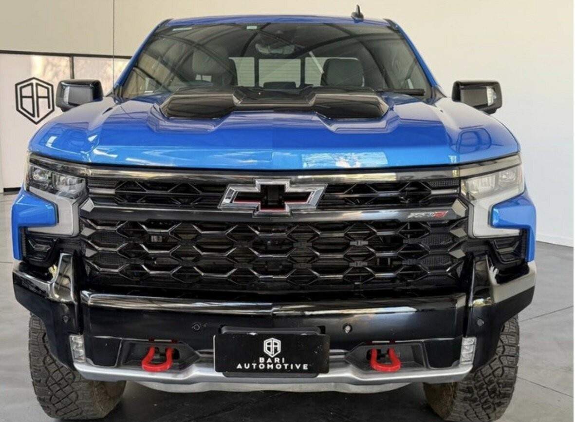 Chevrolet Silverado image 4