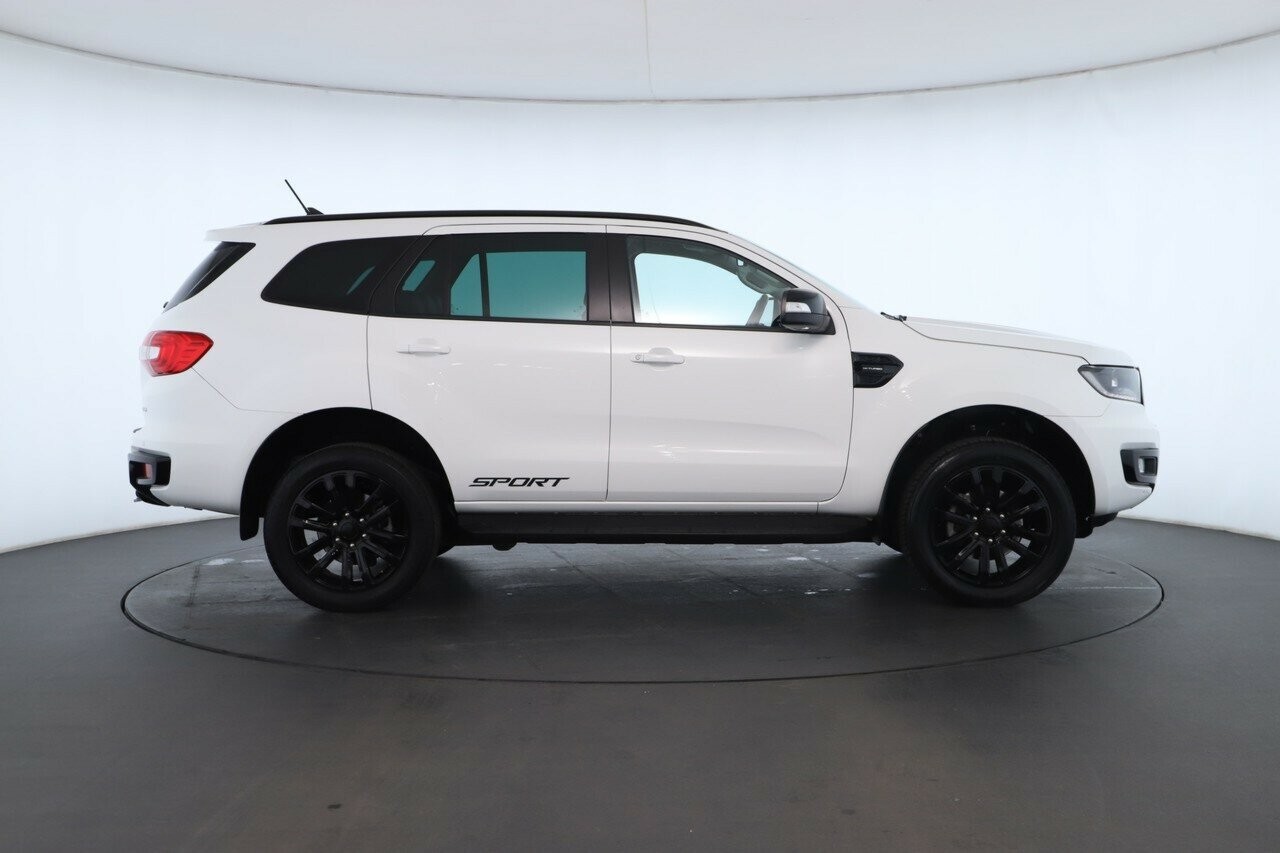 Ford Everest image 3