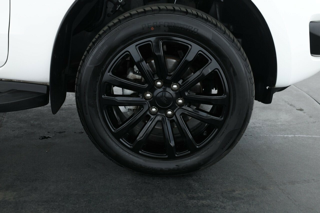 Ford Everest image 4