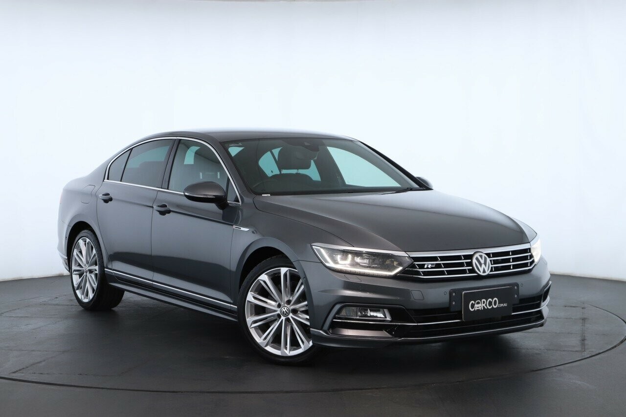 Volkswagen Passat image 1