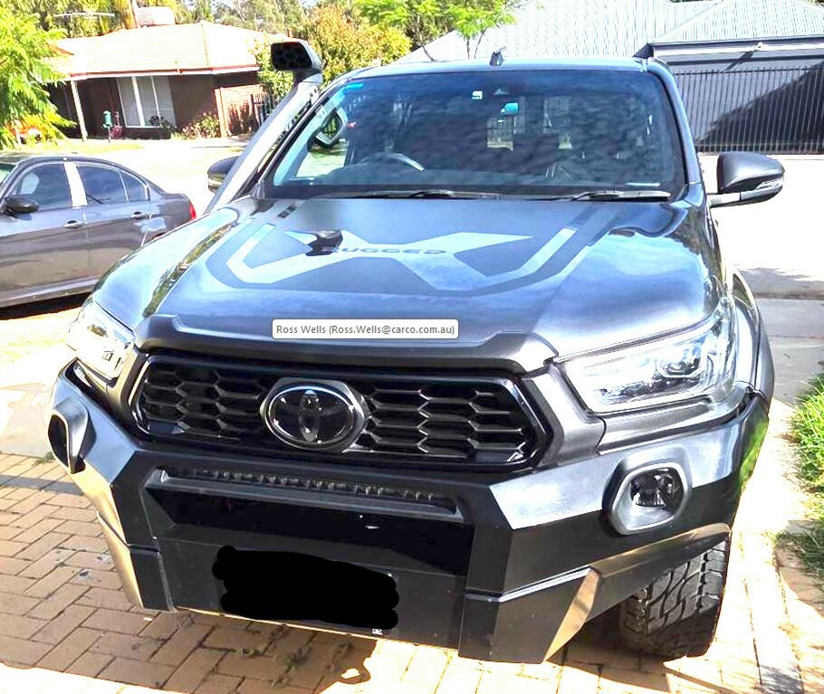 Toyota Hilux image 1