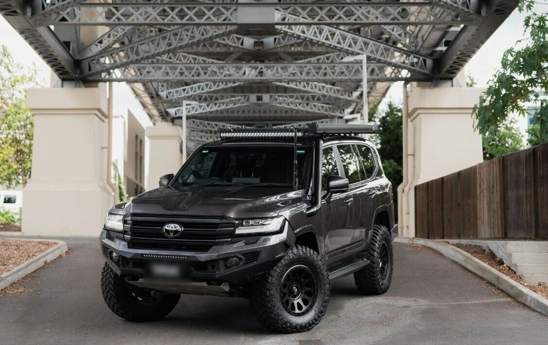 Toyota Landcruiser image 1