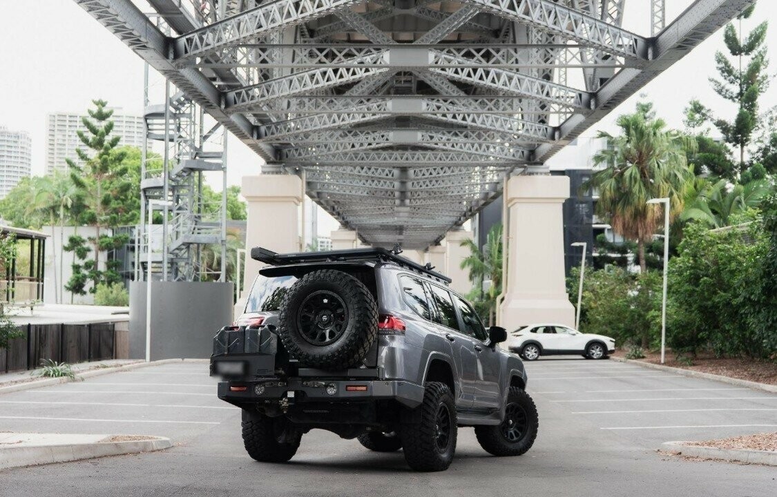 Toyota Landcruiser image 4