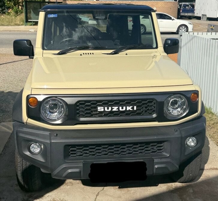 Suzuki Jimny image 1