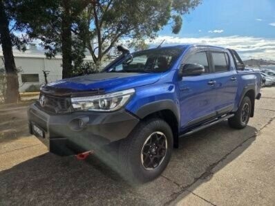 Toyota Hilux image 3