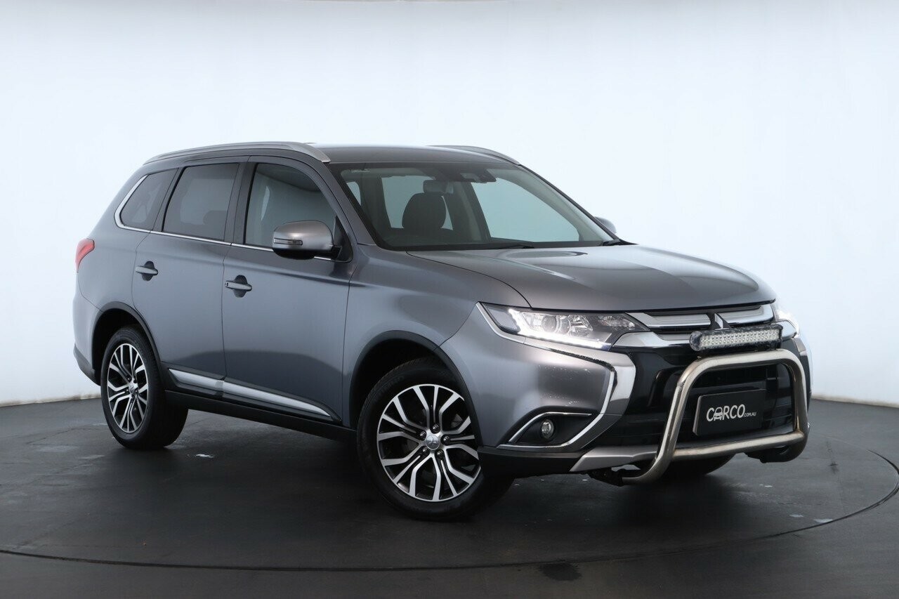 Mitsubishi Outlander image 1