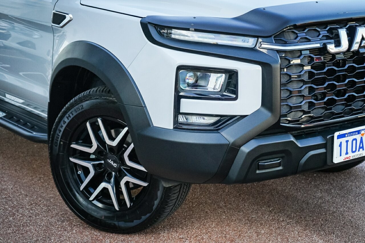 Jac T9 image 2