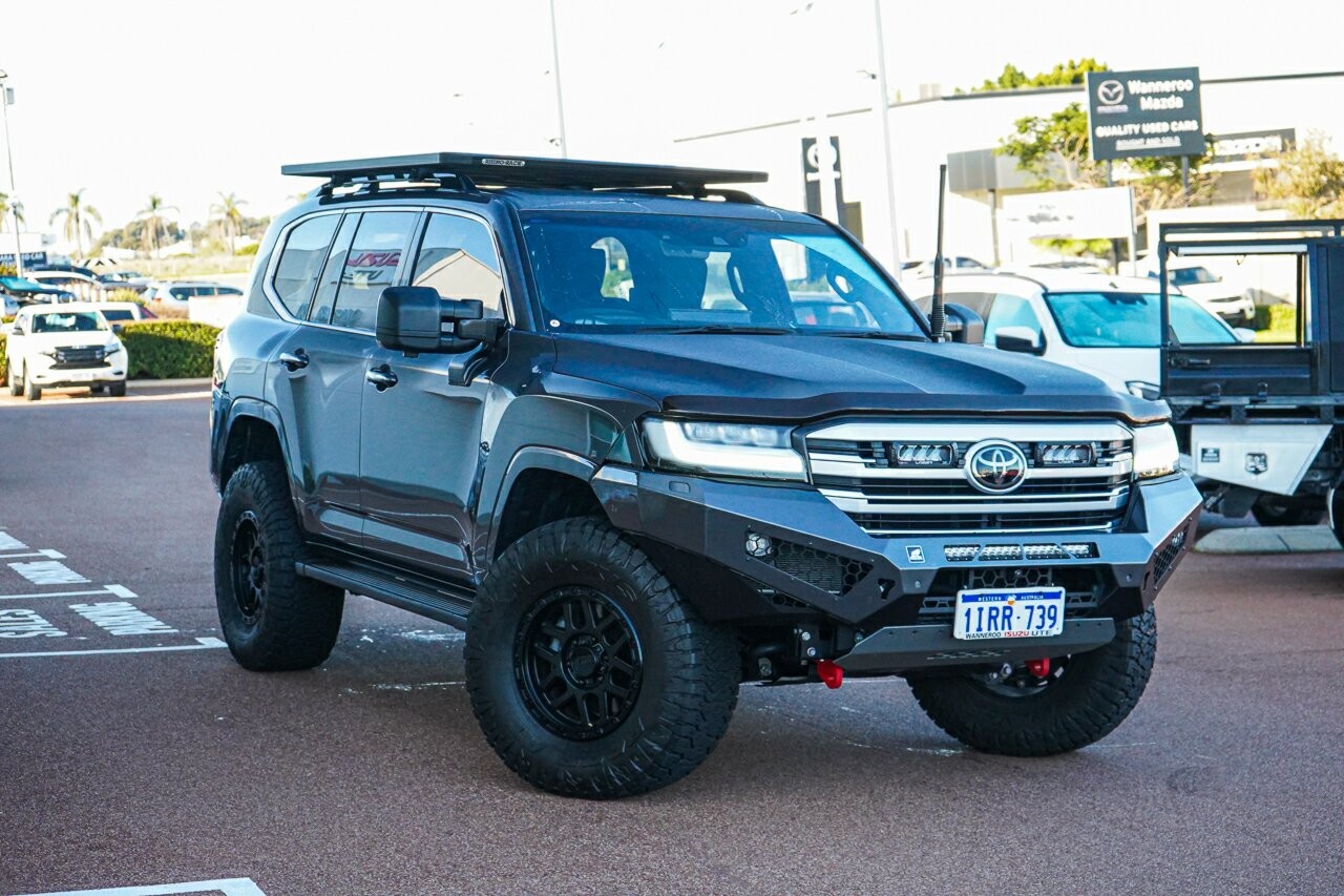 Toyota Landcruiser image 1