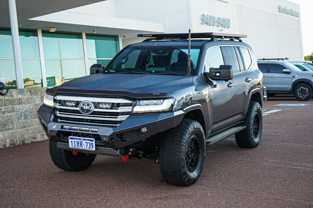Toyota Landcruiser image 4