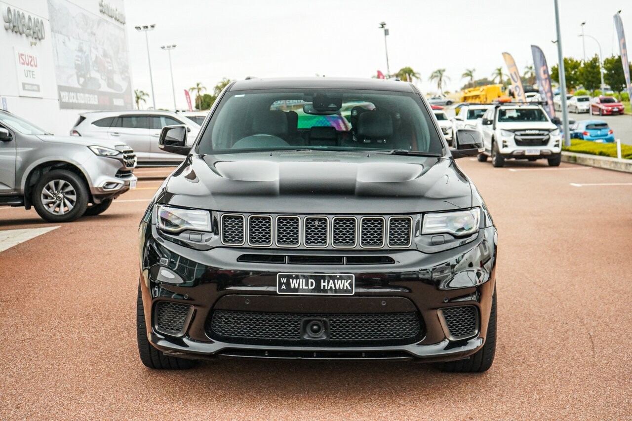 Jeep Grand Cherokee image 3