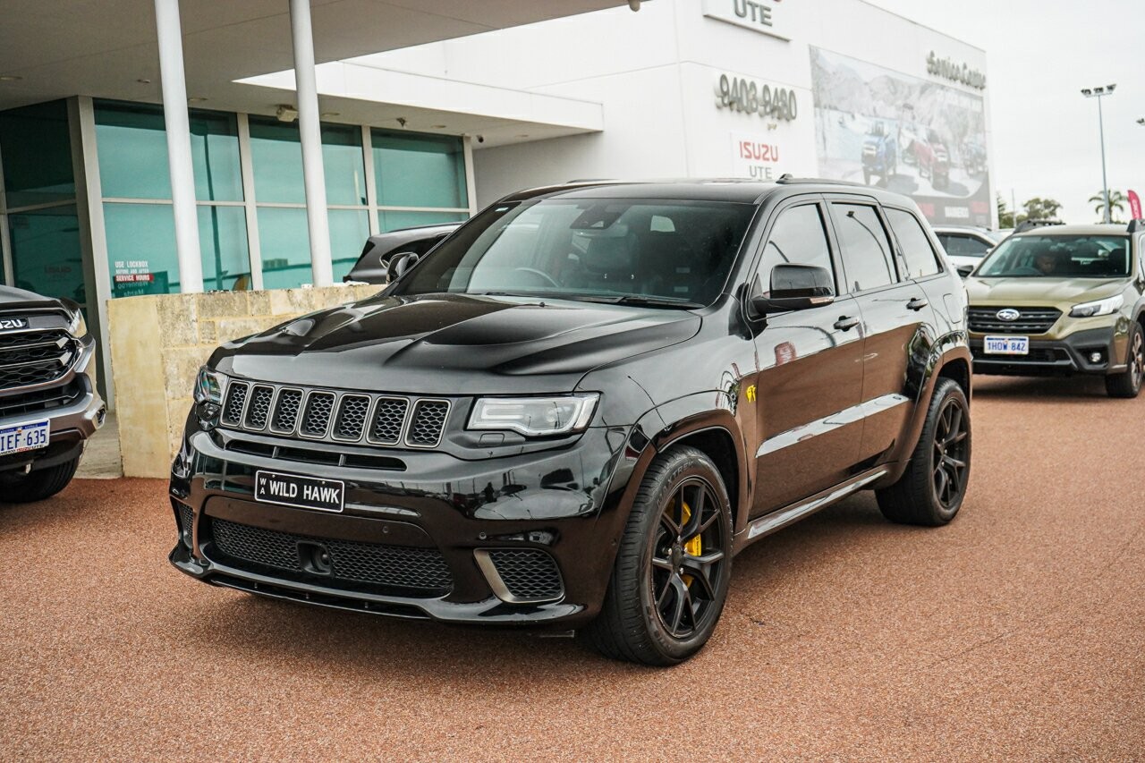 Jeep Grand Cherokee image 4