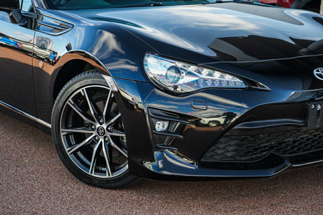 Toyota 86 image 2